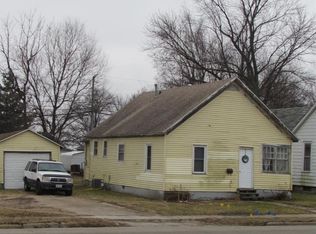 1422 N Kickapoo St, Lincoln, IL 62656