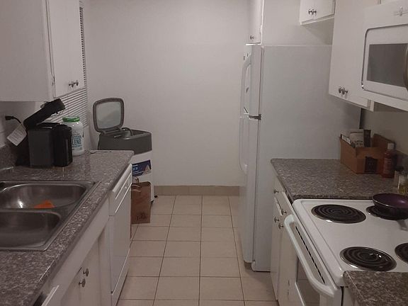 3rd image of 649 Westbourne Dr APT 207