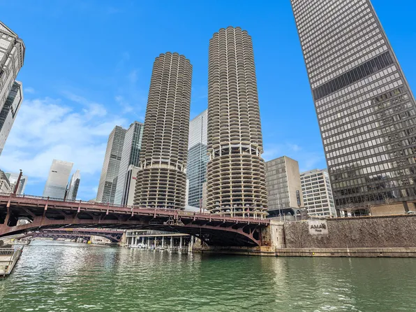300 N State St APT 4124, Chicago, IL 60654