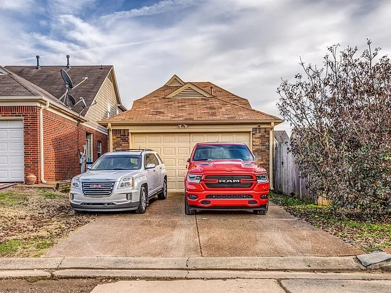 10222 Sterling Ridge Dr — Photo 20