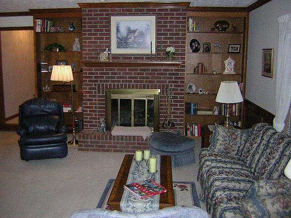 5th image of 1755 N Heather Cir