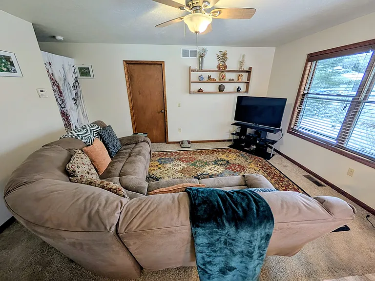 304 Brookside Ct #2 — Photo 8