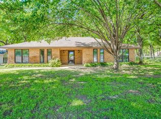 111 Nottingham Cir, Bridgeport, TX 76426
