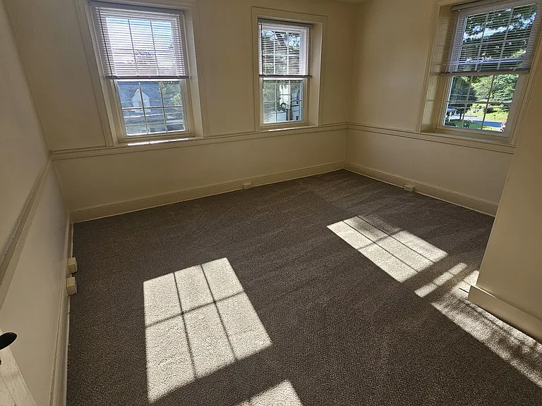 78 Main St — Photo 20
