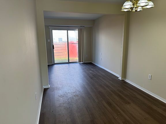 3rd image of 14648 Balsam St