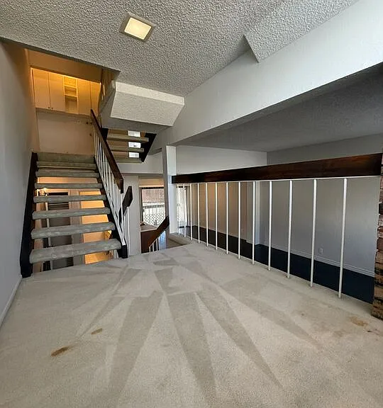2809 Montrose Ave #10 — Photo 18