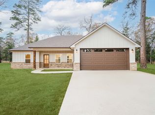 711 King Charles Rd, Scroggins, TX 75480