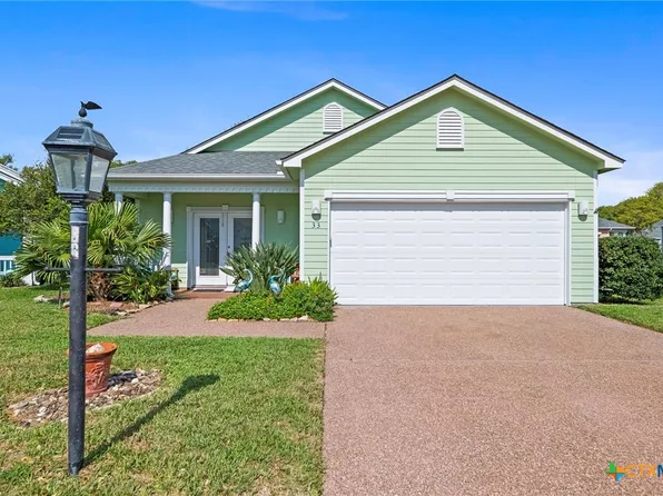 33 Primrose Cir, Rockport, TX 78382