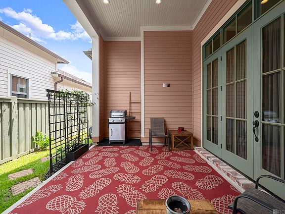 5th image of 2208 Rouzan Ave