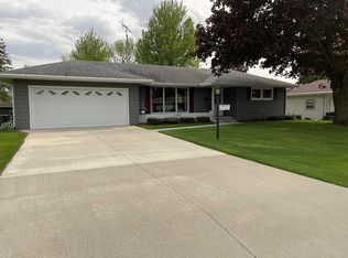 25 Highland Ave, Ripon, WI 54971