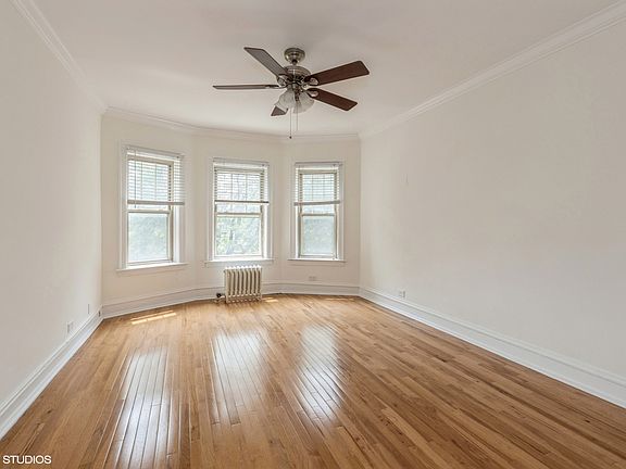 2nd image of 2248 W Granville Ave #2
