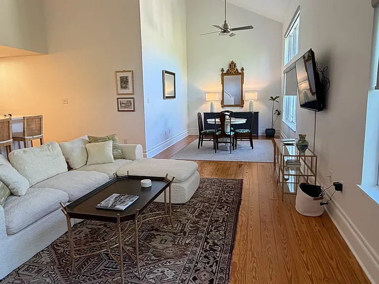 404 N Laurel Ave #31 — Photo 13
