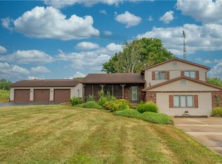 1053 N Orchard Rd NE, Bolivar, OH 44612