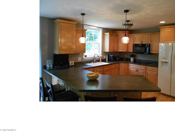 5th image of 813 Woodbridge Ct