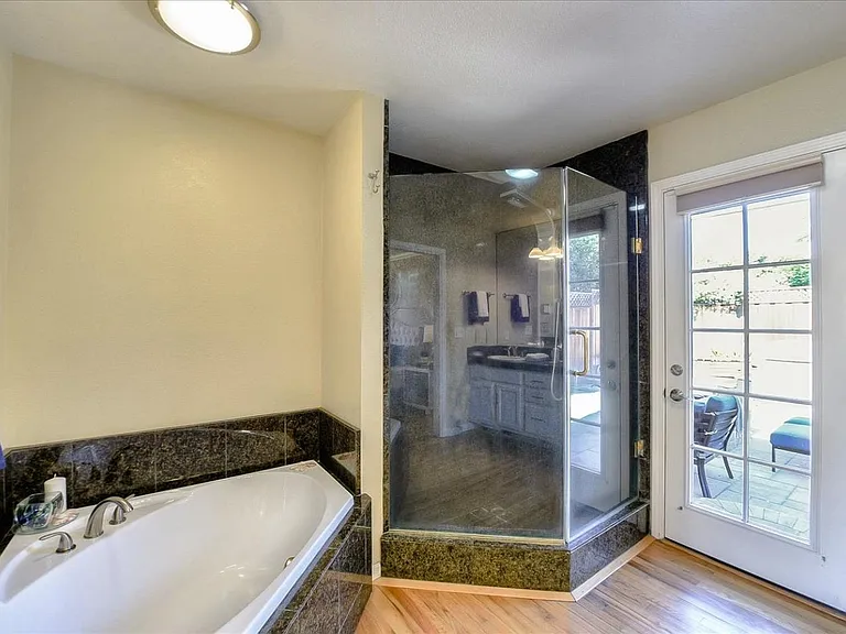1365 Kimberly Dr — Photo 9