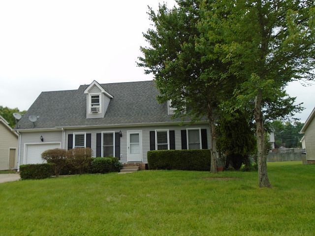 1st image of 147 Shady Maple Dr