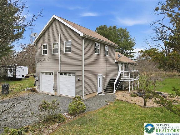 5th image of 1544 County Park Rd