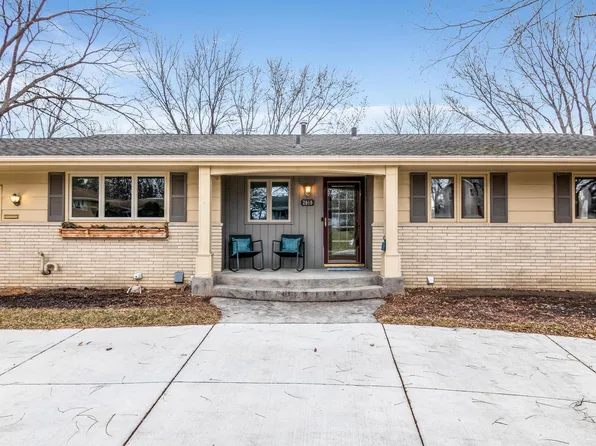 2010 Zealand Ave N, Golden Valley, MN 55427