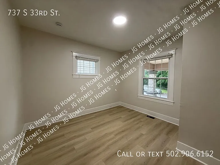 737 S 33rd St — Photo 18