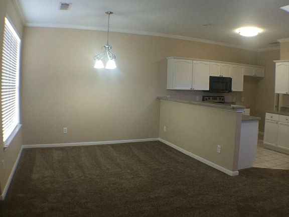 4th image of 1524 Park Lane Dr