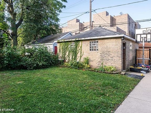 4th image of 4846 Winchester Ave #2