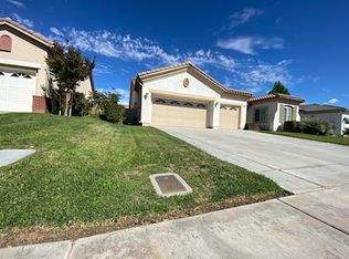 11233 Datura Ln, Apple Valley, CA 92308