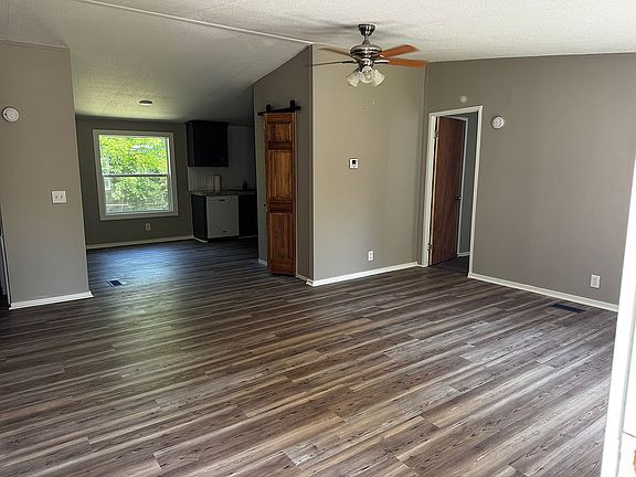 2nd image of 317 N Bighorn St