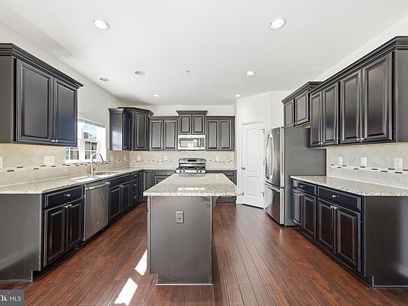 3rd image of 11167 Saint Christopher Dr