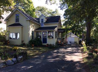 9 Edgemere St, Melrose, MA 02176