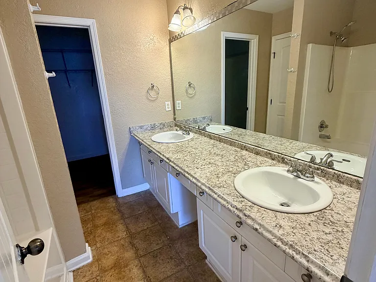 6637 Ridgeview Cir — Photo 9