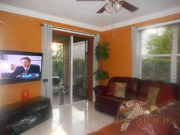 4th image of 1013 Thistle Creek Ct