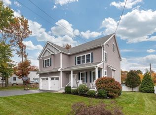 1 Church Ln, Burlington, MA 01803