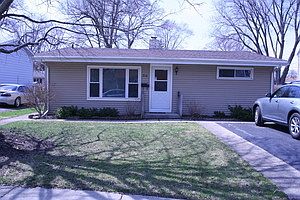1st image of 216 N Prairie Ave