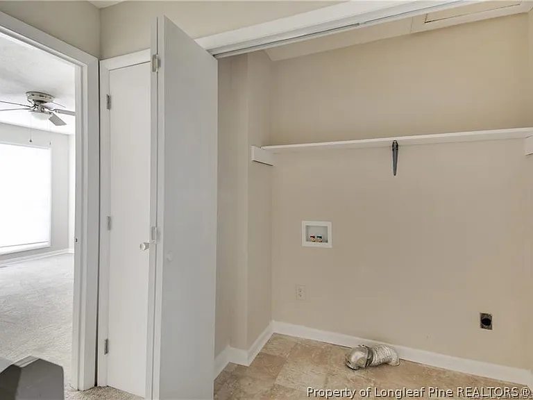 5940 Laguna Dr — Photo 14