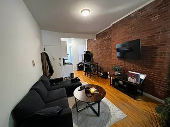 Rented by Salon Realty Corp
