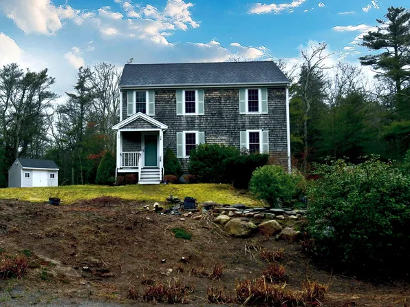 34 Heather Hill Road, Buzzards Bay, MA 02532