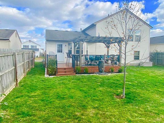 3rd image of 1385 Fahy Dr