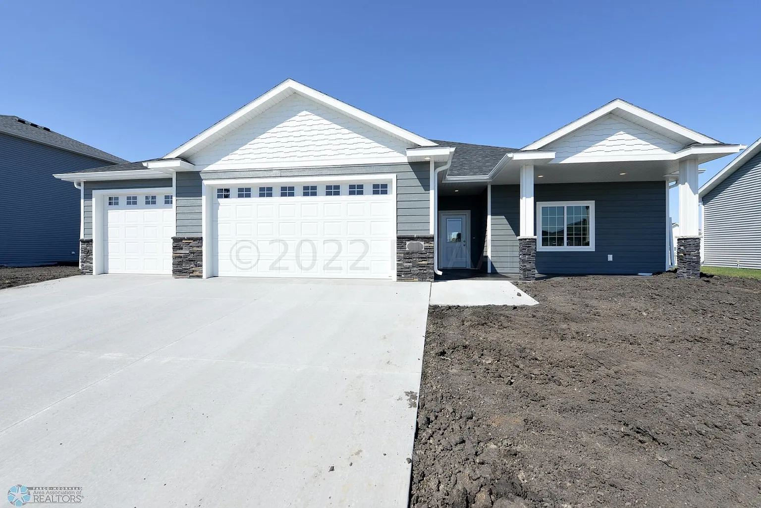 7480 Claire Dr S photo 1