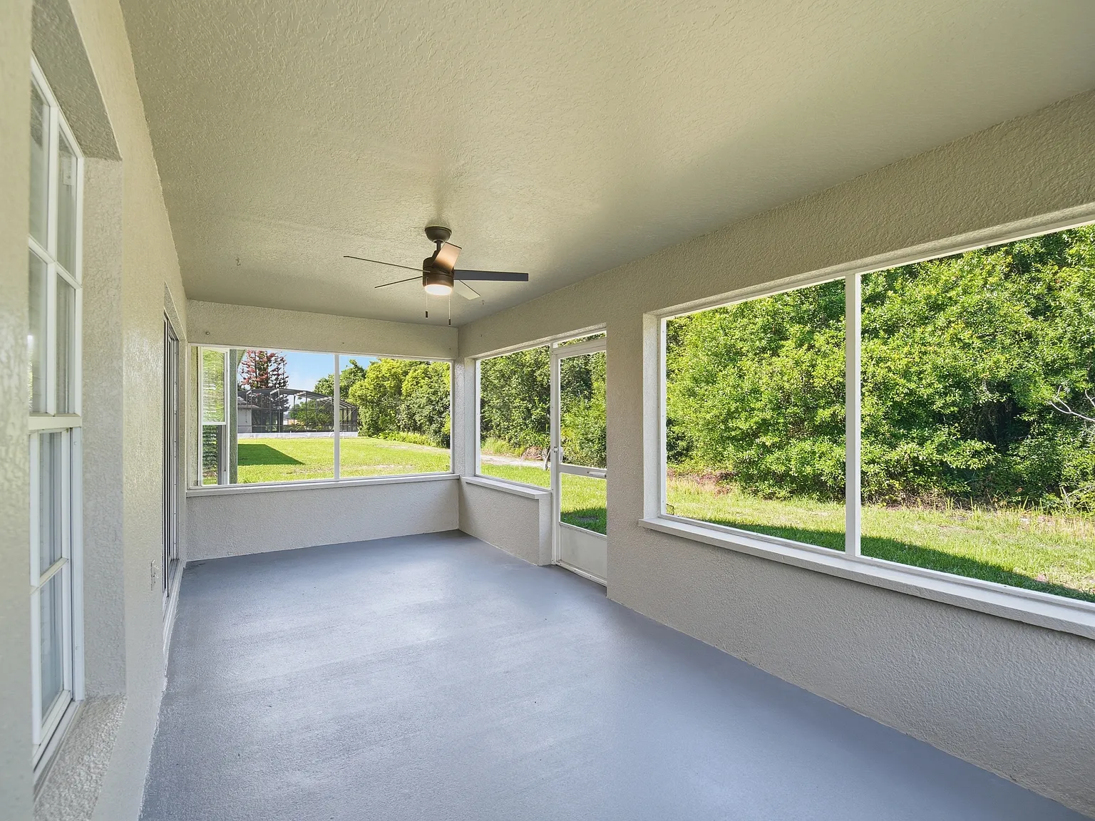 2368 Sweetwater Boulevard - 1 — Photo 3