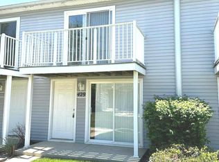 429 Meadow Green Ln, Round Lake Beach, IL