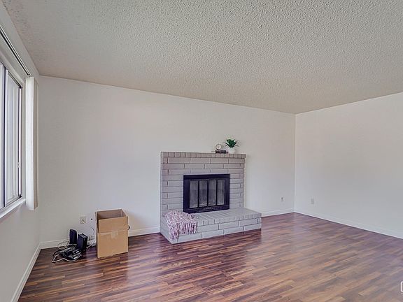 5th image of 5917 Fair Oaks Dr