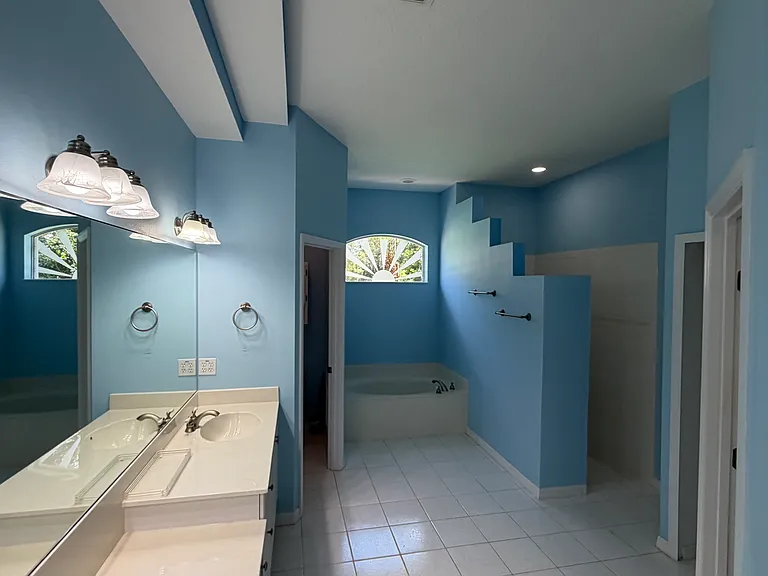 1208 Londonderry Cir — Photo 10