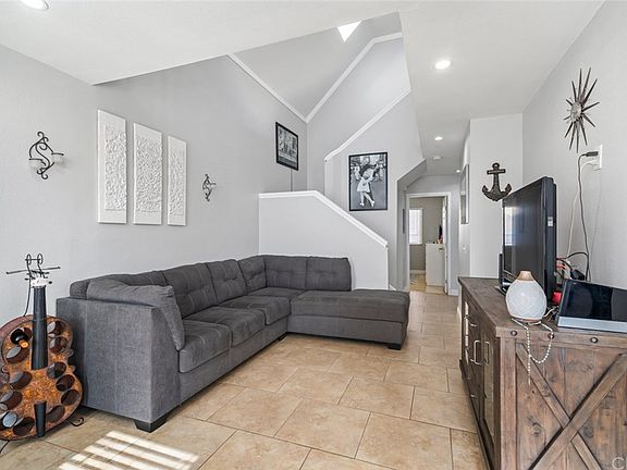 5th image of 14606 Woodland Dr Unit 5