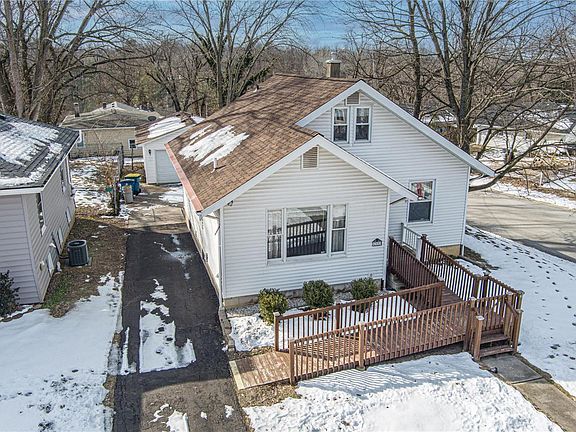 3rd image of 1333 Eberhart Ave