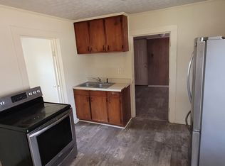 712 S Kirkman St, Liberty, NC 27298