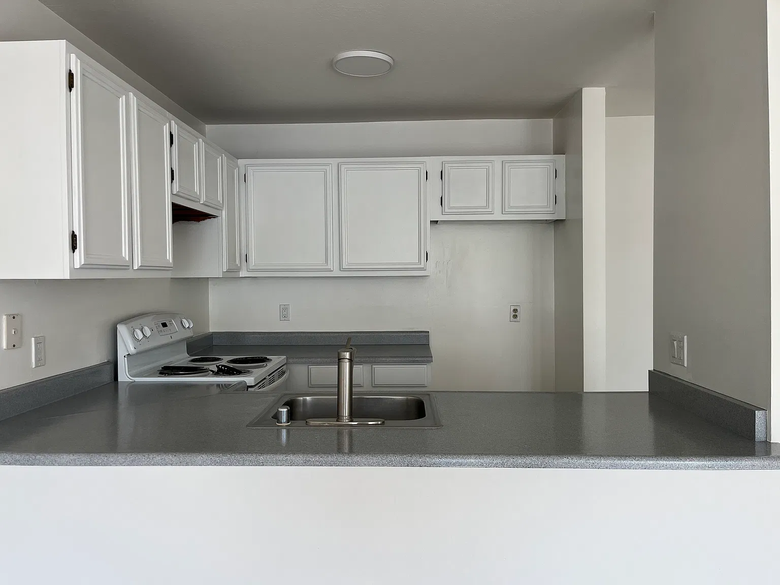 375 Euclid Avenue — Photo 2