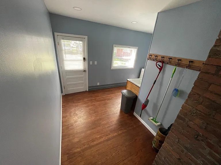 2426 N Baker St — Photo 17