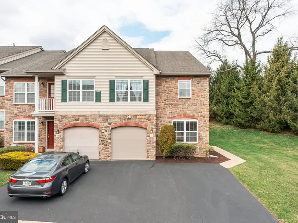 74 Ashley Dr, Feasterville Trevose, PA 19053