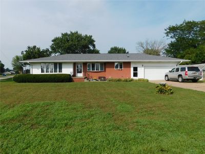 102 E Preston St, Stanwood, IA, 52337