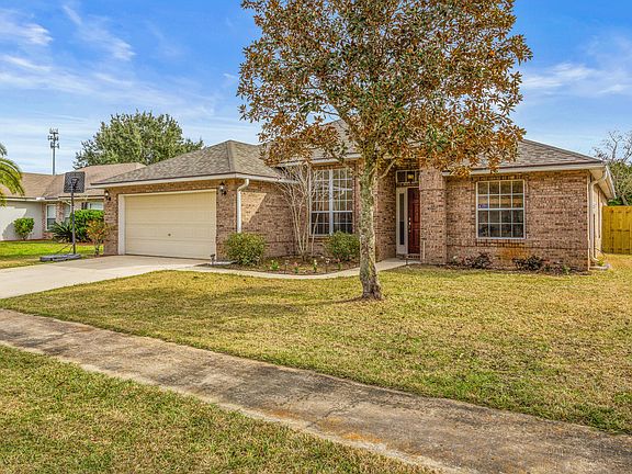 2nd image of 8145 Leafcrest Dr